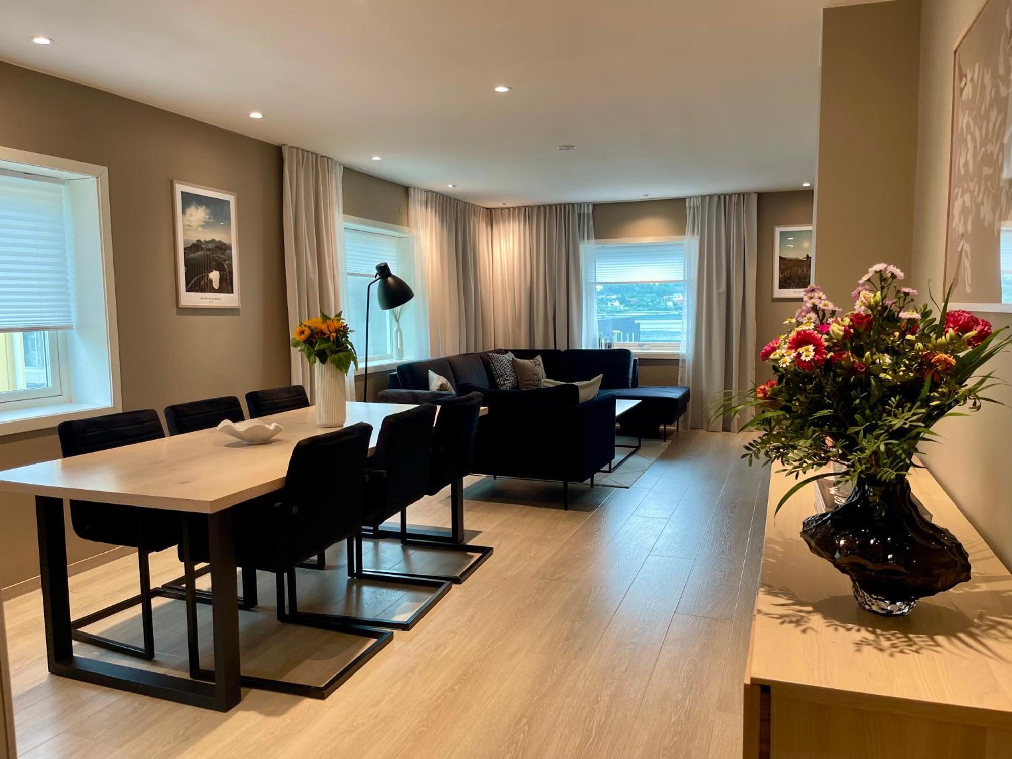 Beautiful Top Apartment Close To City Centre トロムソ エクステリア 写真